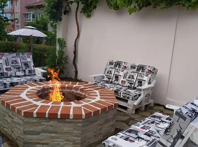 Family Malibu Hotel 3*