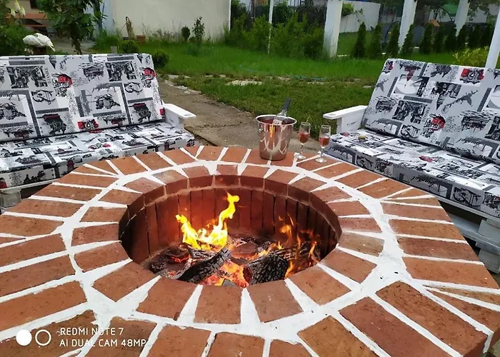 Family Malibu Hotel 3*