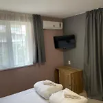 Otel Family Malibu 3*