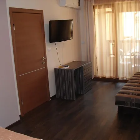 Family Malibu Otel Chernomorets