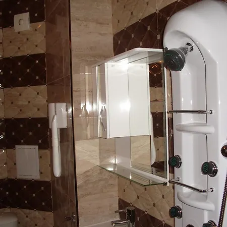 Hotel Family Malibu Tchernomorets