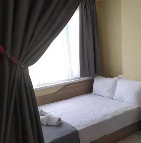 Family Malibu 3* Tchernomorets