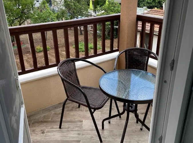 Family Malibu Hotel 3*