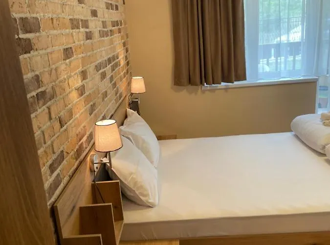 Family Malibu Hotel 3*